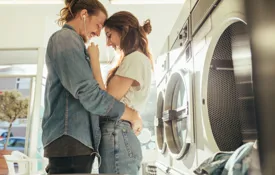 Laundromat Music Shutterstock 1205242309